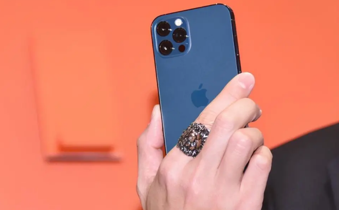 榕城苹果手机维修分享iPhone12系列重启方法教程 